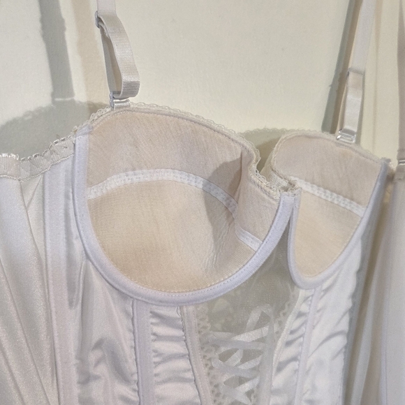 NWT Rene Rofe Bridal Collection Lingerie - Picture 11 of 13